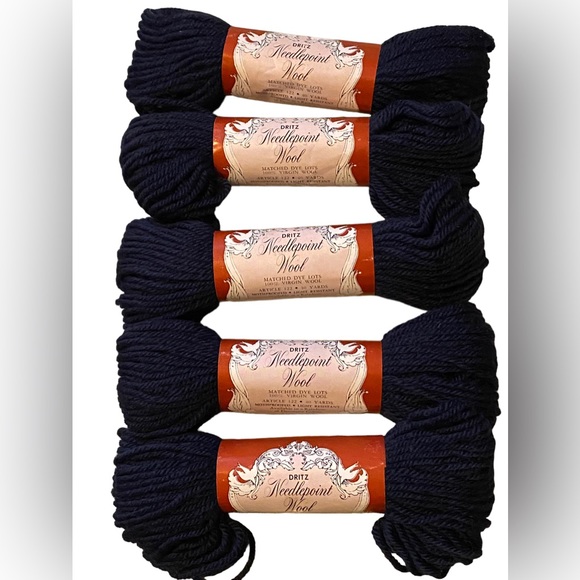 Navy Blue VTG NOS Scovill Dritz Luxury 100% Virgin Wool Needlepoint 4O yds - Picture 4 of 5